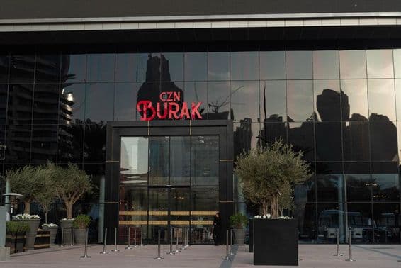 Entrée du restaurant de CZN Burak à Dubaï.