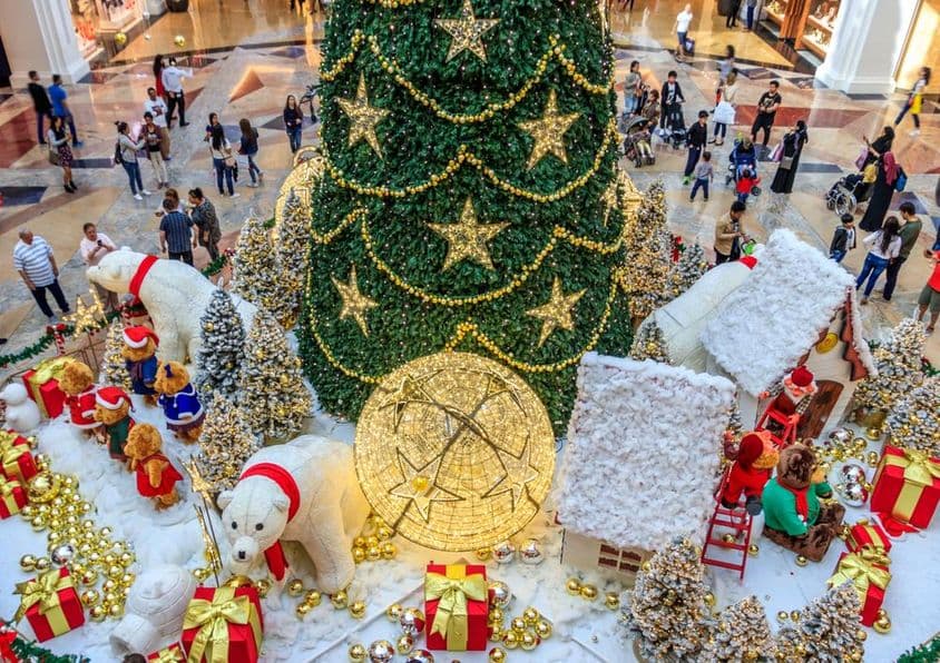 Vue de Noël au Mall of Emirates.