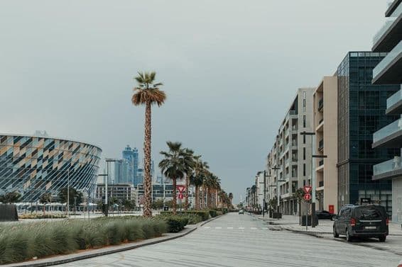 Vue de rue à Dubaï.