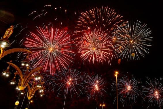 Feux d'artifice au Sheikh Zayed Festival.