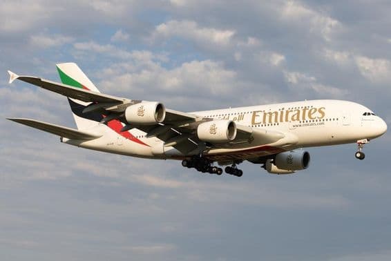 Avion Airbus A380-861 d'Emirates.
