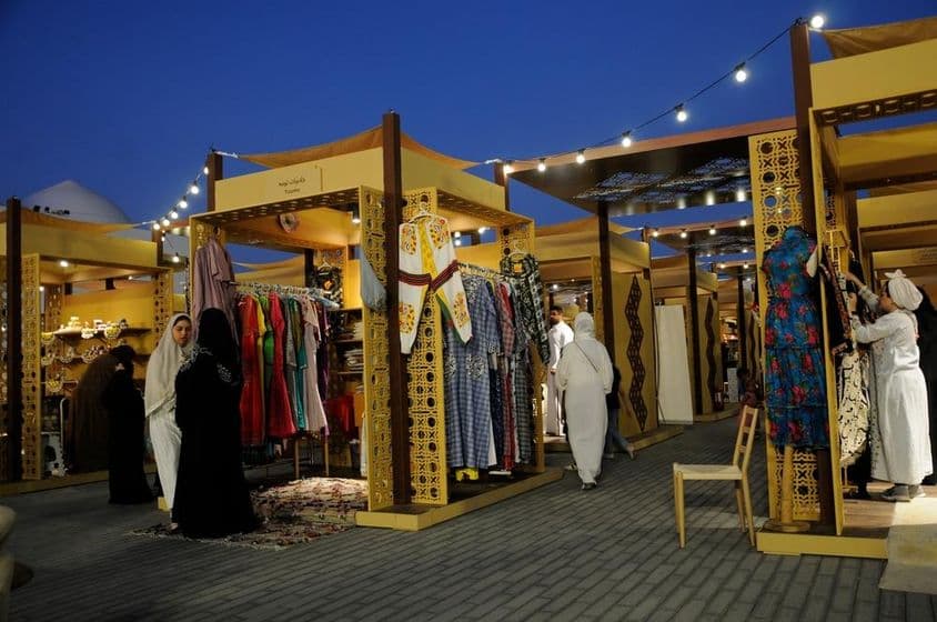 Marché de Ramadan dans la belle ville côtière historique.