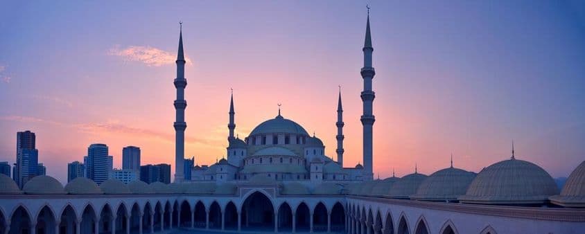 Mosquée Sheikh Zayed, la deuxième plus grande mosquée aux Émirats Arabes Unis.