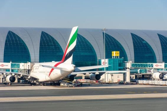 La flotte d'avions de Emirates Airlines à l'aéroport international de Dubaï.