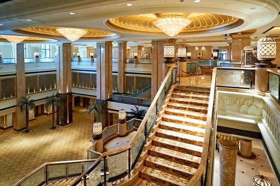 ABOU DHABI : Palais des Émirats Hôtel de Luxe.