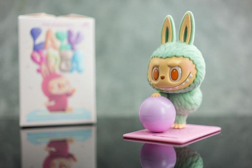 LES MONSTRES Série de Yoga Paresseux Figures.