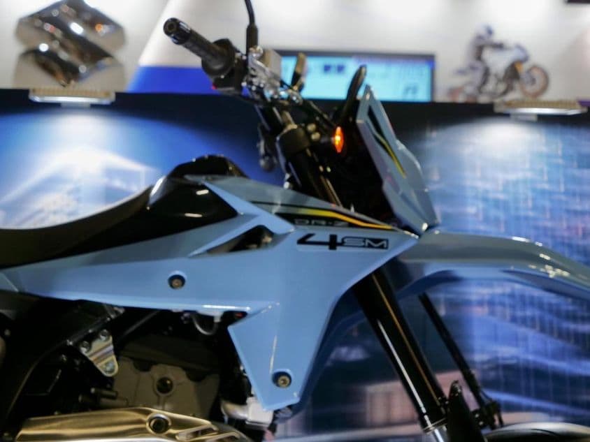 Salon de la moto de Nagoya DR-Z4S.