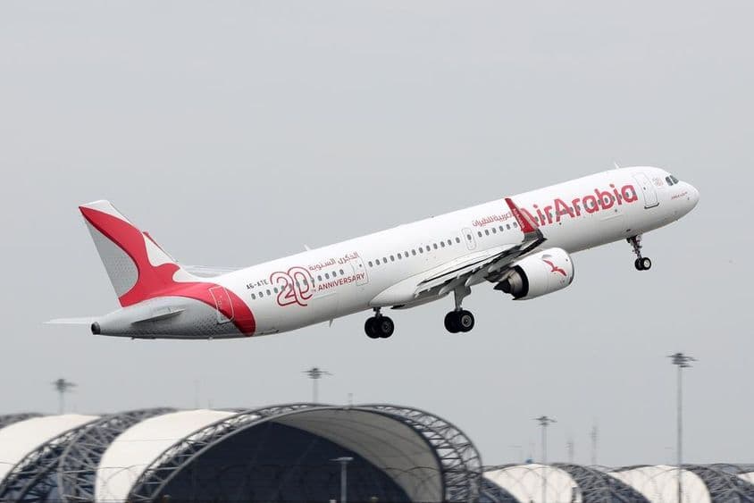 Air Arabia Airbus A 321 neo décollant à Bangkok.