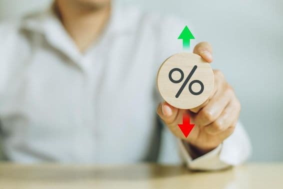 Changement de pourcentage du PIB dessiné à la main avec des pourcentages d'arbre.