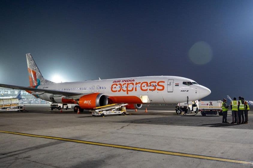 Un avion d'Air India Express se préparant pour le décollage à l'aéroport de New Delhi.
