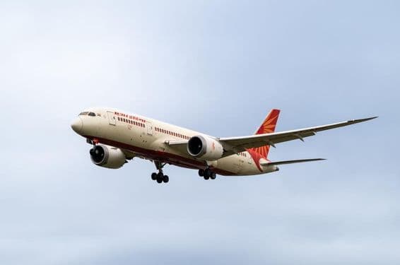 Air India Boeing 787-8 commençant sa descente.
