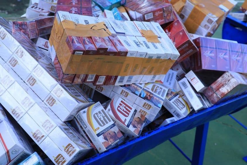 Cigarettes illégales saisies.