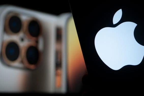 Nouvelle présentation de l'iPhone 17 d'Apple à l'écran.