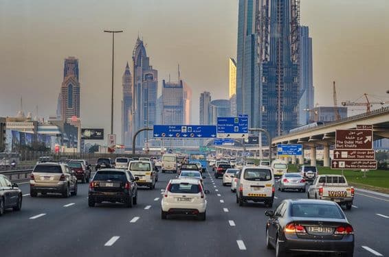 Embouteillage sur la route Sheikh Zayed à Dubaï.