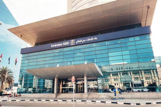 Le bâtiment de la tour Emirates NBD à Dubaï.