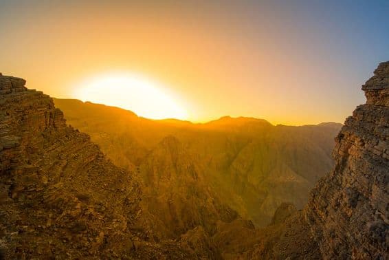 Paysage de lever de soleil à Ras Al Khaimah, Émirats Arabes Unis.