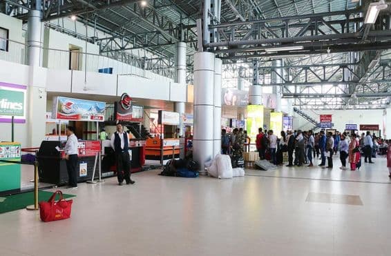 KATMANDOU, NÉPAL Aéroport international Tribhuvan, terminal domestique.