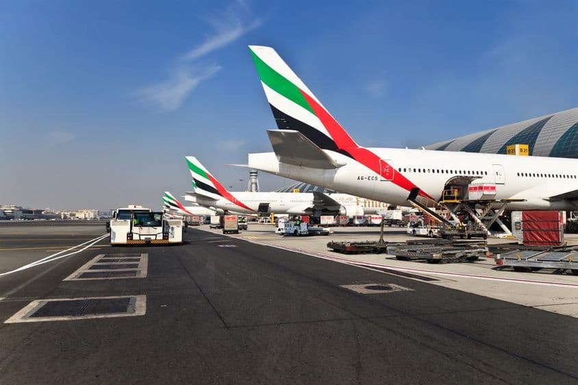 Avion Emirates à l'aéroport de Dubaï.