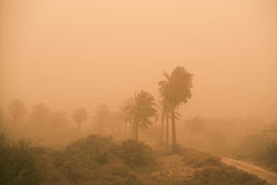 Tempête de sable dans la ville de Bassora.