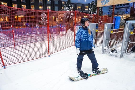 Attraction au centre commercial 'Ski Dubaï' à Dubaï.