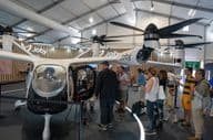 Stand de Joby Aviation au Salon International de Farnborough un vendredi.