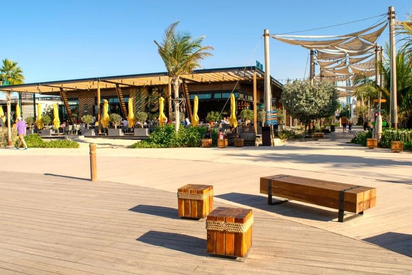 La Mer Beach Resort à Dubaï.