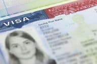 Le visa des États-Unis sur une page d'un passeport.