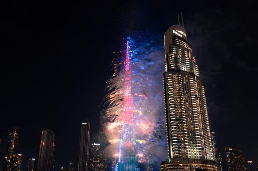 Feux d'artifice au Burj Khalifa à Dubaï