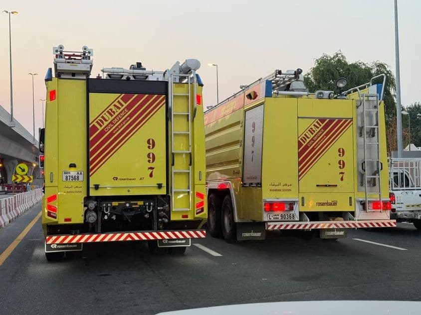 Défense civile de Dubaï, camions de pompiers.