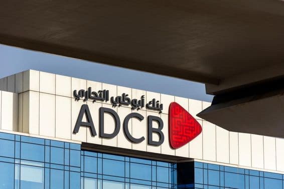 Banque commerciale d'Abu Dhabi (ADCB) dans la ville de Dubaï.