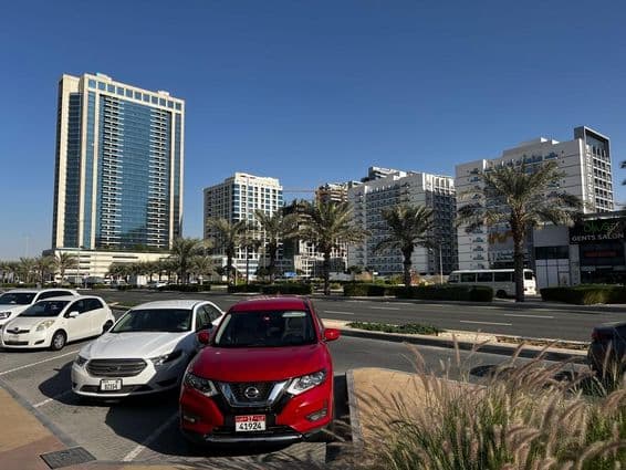 Bâtiments dans le Complexe Résidentiel de Dubailand, une nouvelle zone résidentielle.