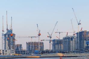 Le marché immobilier de Dubaï s'étend, créant de nouvelles opportunités et des espaces de vie modernes.