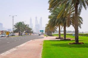 Rues de Dubaï à Jumeirah Beach.
