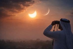 Observation dangereuse du croissant lunaire.