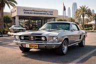 Échange de plaques d'immatriculation classiques à Sharjah