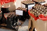 Déchets d'artifices utilisés