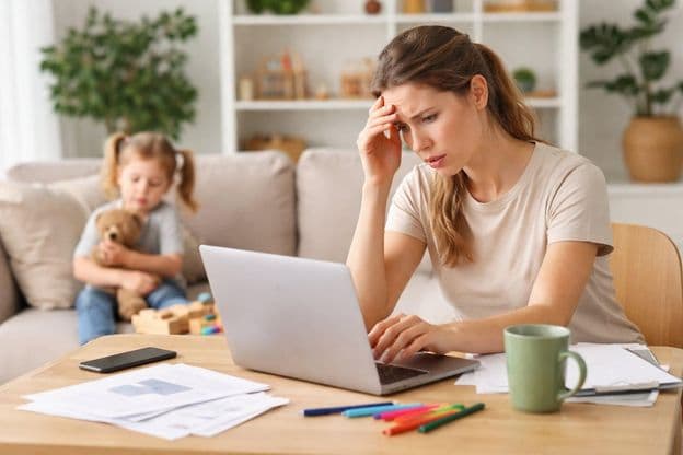 Travailler à domicile avec un enfant