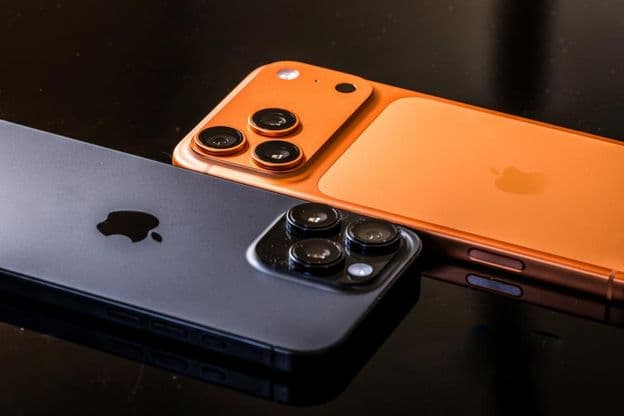 iPhone 17Pro Max orange cosmique