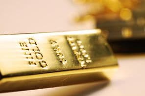 une grande barre d'or