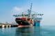 Navires déchargeant au port de Khalifa