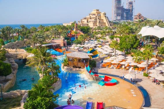 Vue du parc aquatique Aquaventure et de la tour Neptune