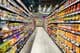 Dubaï, Émirats arabes unis, aliments exposés dans les allées de supermarché